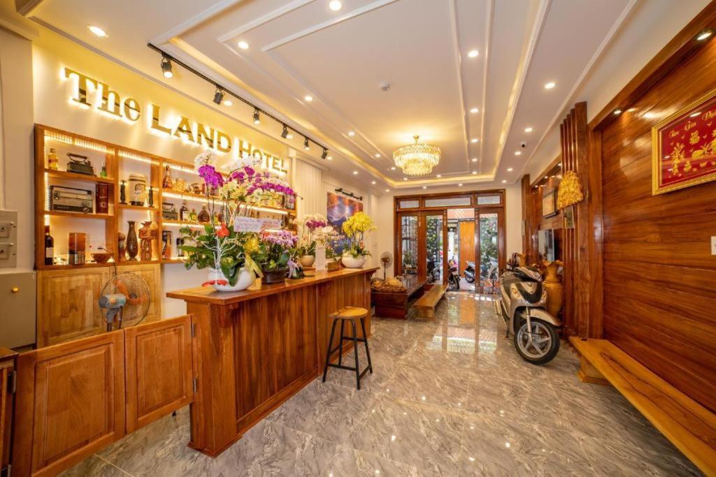 The Land Hotel & Apartment Вунг Тау Екстериор снимка