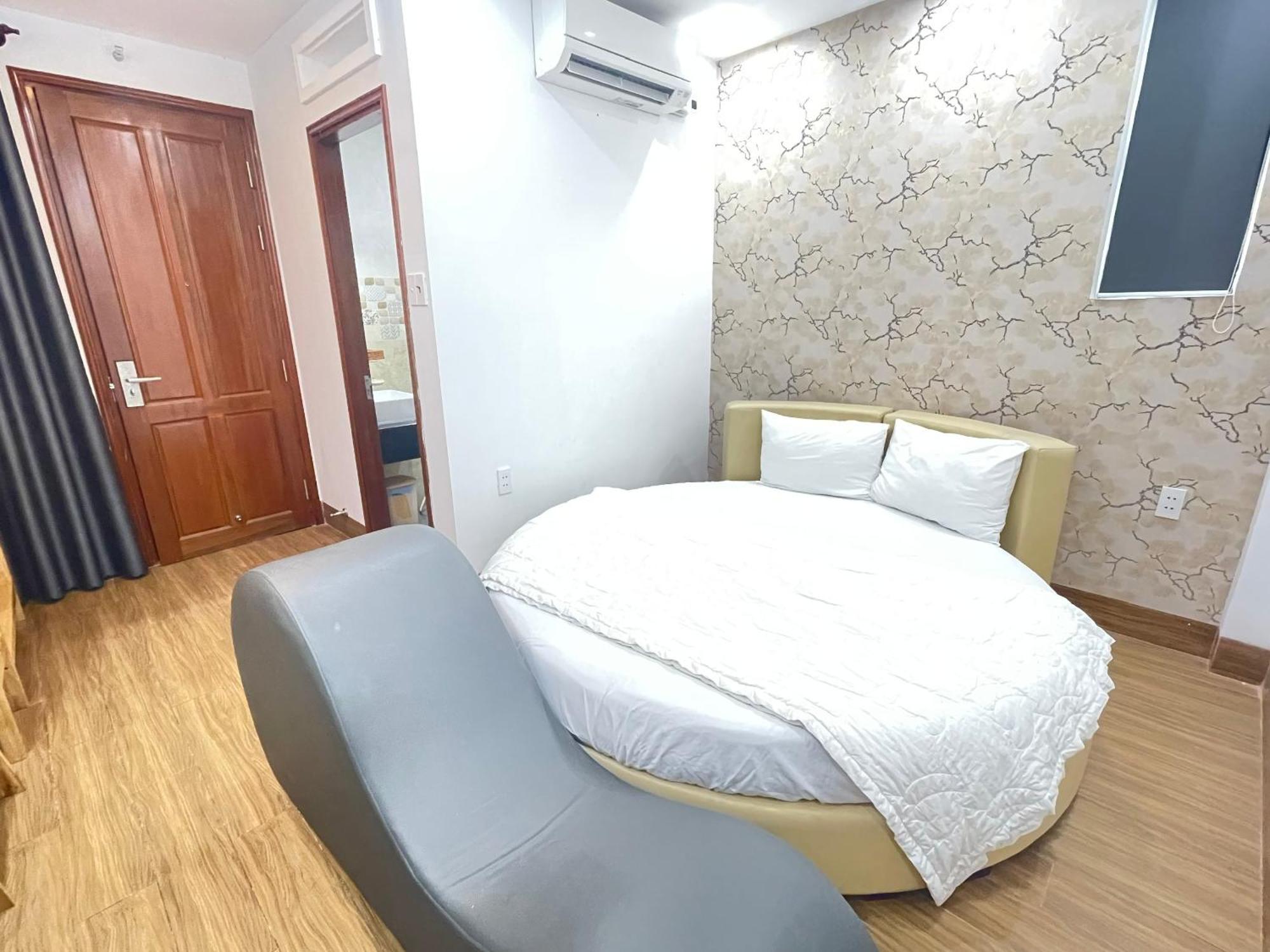 The Land Hotel & Apartment Вунг Тау Екстериор снимка